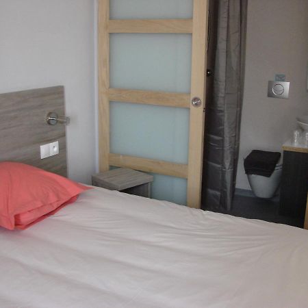 L'Envers Du Castille Hotel ปาคเตอเนย์ ภายนอก รูปภาพ