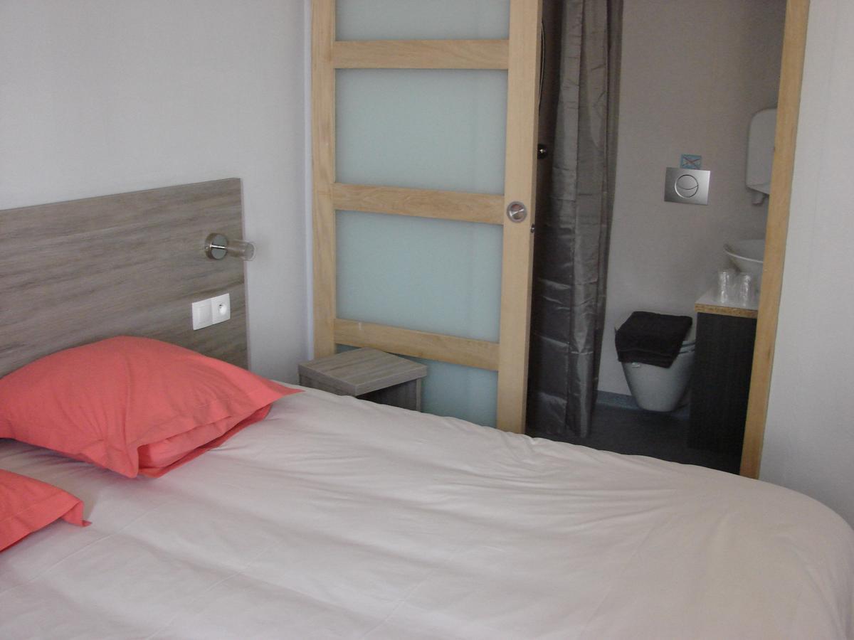 L'Envers Du Castille Hotel ปาคเตอเนย์ ภายนอก รูปภาพ